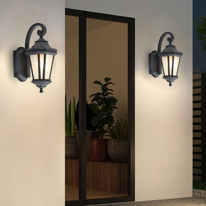 Sasi Curved Lantern Outdoor Wall Light - Vorrenne