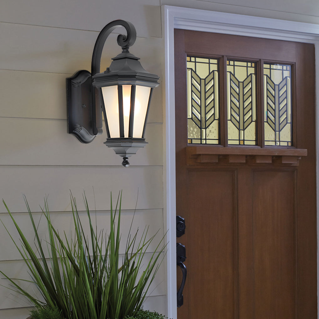 Sasi Curved Lantern Outdoor Wall Light - Vorrenne