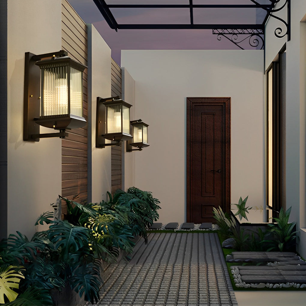 Liva Lantern Ribbed Wall Light - Vorrenne